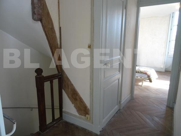 PROCHE AUXERRE MAISON A FORT POTENTIEL