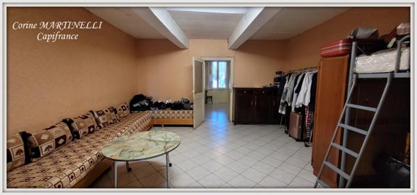 Maison de village en pierre, 178 m² sur 2 niveaux, jardin séparé