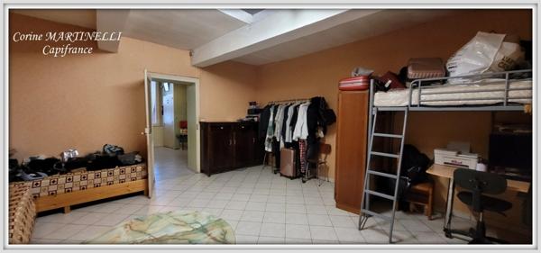 Maison de village en pierre, 178 m² sur 2 niveaux, jardin séparé