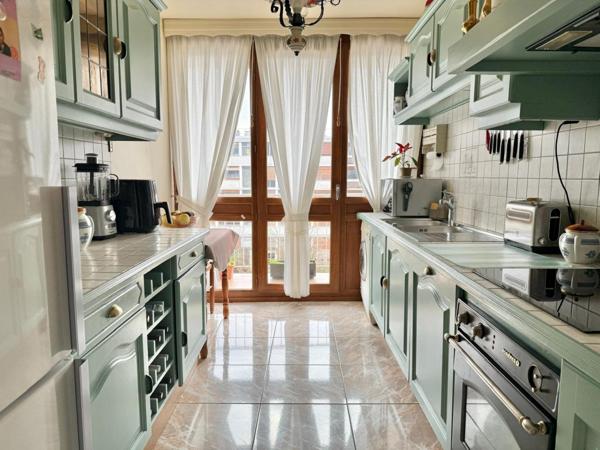 Beau 4 pièces de 75m² au dernier étage