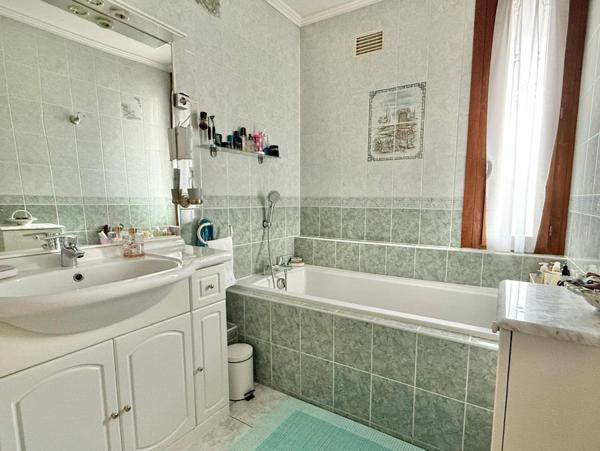 Beau 4 pièces de 75m² au dernier étage