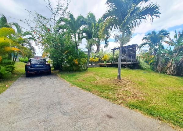 Baie-Mahault T4 87 m² sur 578 m² dans petit lotissement calme