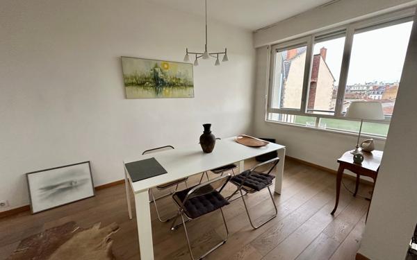 Appartement à louer    3 pièces • 80 m2 Limoges