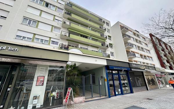 Appartement à louer    3 pièces • 80 m2 Limoges