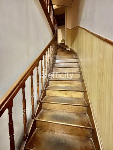 Immeuble 6 pièces - 136 m² Exclusivité efficity