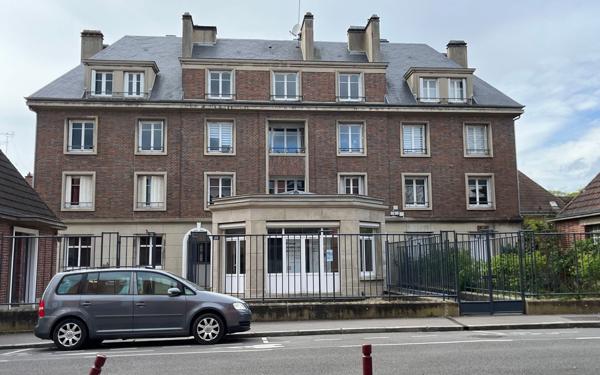 Appartement à louer    3 pièces •  Beauvais