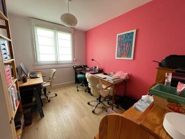 Vente
                Appartement67 m² - 3 Pièces -
                    CAEN (14000)