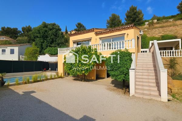 Une maison de caractère avec piscine, suite parentale et volumes généreux