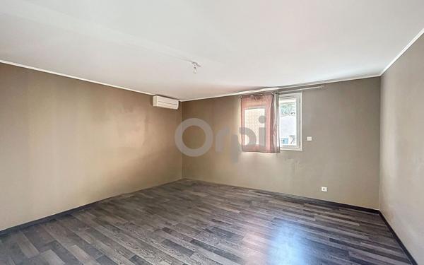 Maison à vendre    5 pièces • 145 m2 Taradeau