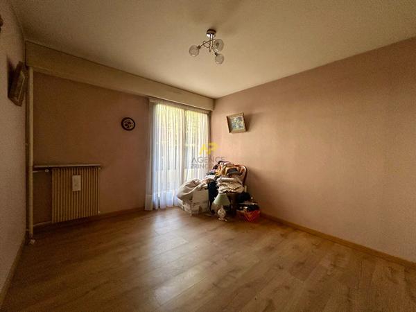 Opportunité investisseur 95 m² . Fort potentiel et rendement locatif 275 000 € **  - Référence  2057