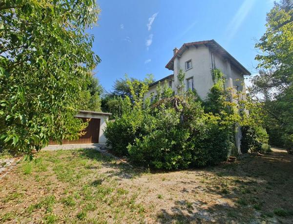 Maison de Maître 300 m² -7 Chambres - Jardin 1500 m² - Centre-ville à pied