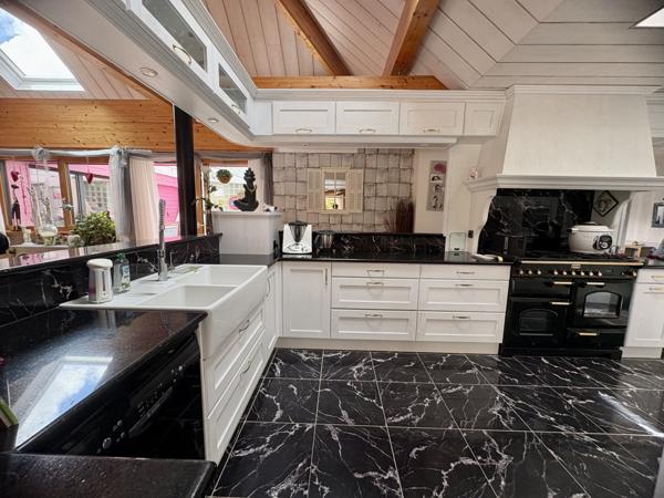 Lanarvily (29260) Sylvie TROMELIN