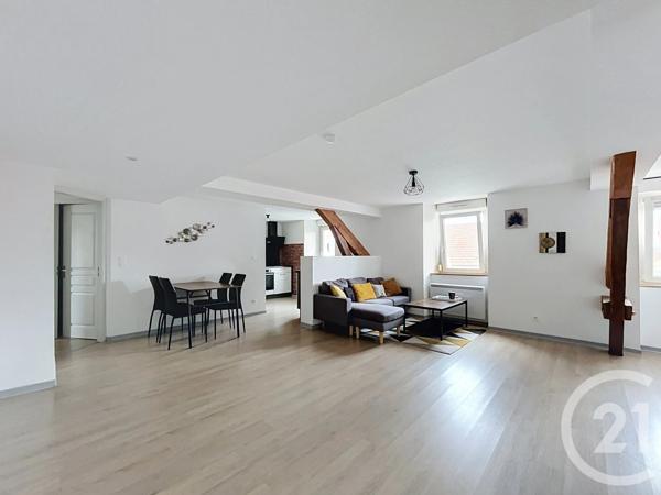 Appartement F5 à vendre  5 pièces - 73,65 m 2   BELFORT  - 90