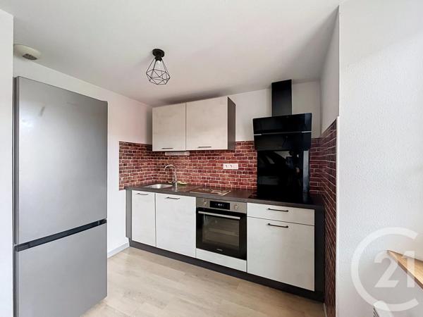 Appartement F5 à vendre  5 pièces - 73,65 m 2   BELFORT  - 90