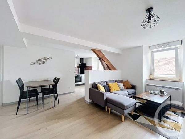 Appartement F5 à vendre  5 pièces - 73,65 m 2   BELFORT  - 90