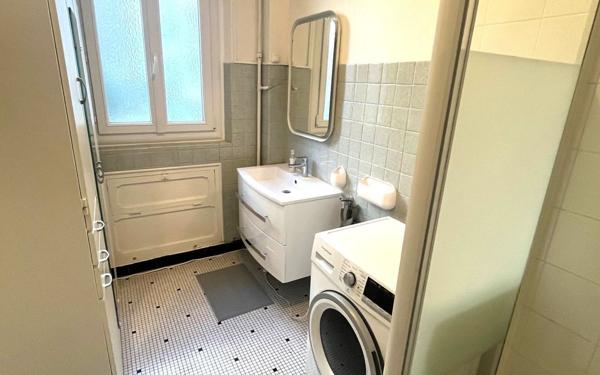 Appartement à louer    2 pièces • 47,08 m2 Saint-Mandé