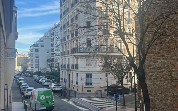 Appartement à louer    2 pièces • 47,08 m2 Saint-Mandé