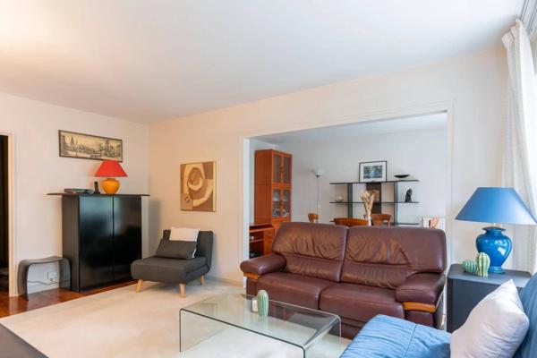 Courbevoie Gare – 5 pièces – Balcon + Parking – Idéal famille