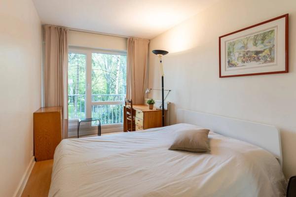 Courbevoie Gare – 5 pièces – Balcon + Parking – Idéal famille