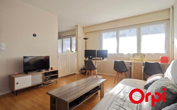 Appartement à vendre    2 pièces • 41,30 m2 Lyon 8