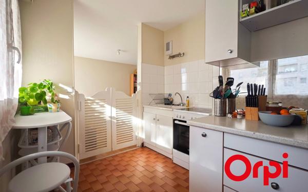 Appartement à vendre    2 pièces • 41,30 m2 Lyon 8