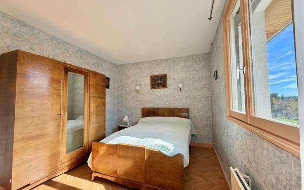 Maison à vendre    7 pièces •  Longchamp