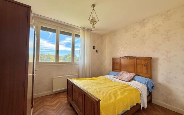 Maison à vendre    7 pièces •  Longchamp