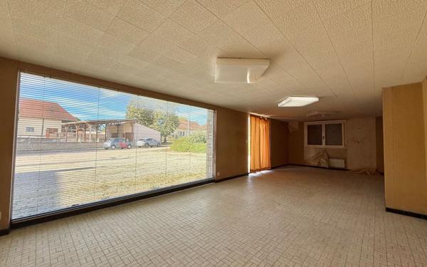 Maison à vendre    7 pièces •  Longchamp