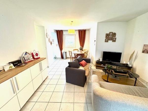 T3 meublé avec balcon terrasse