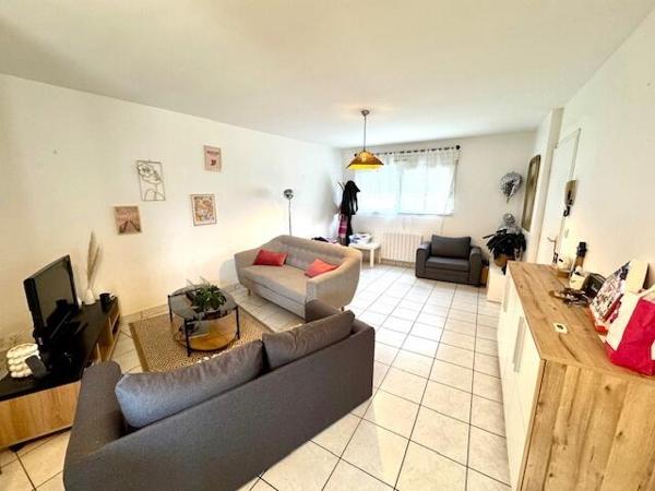 T3 meublé avec balcon terrasse