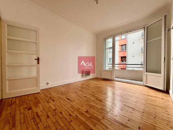GRENOBLE : T3 de 54.09m²