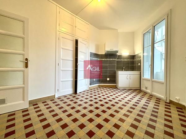 GRENOBLE : T3 de 54.09m²