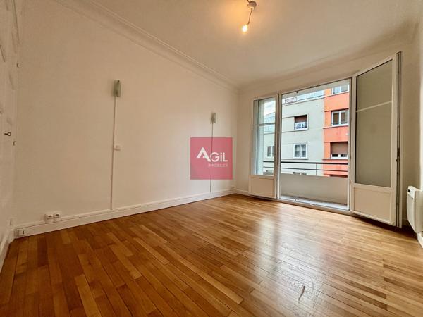 GRENOBLE : T3 de 54.09m²