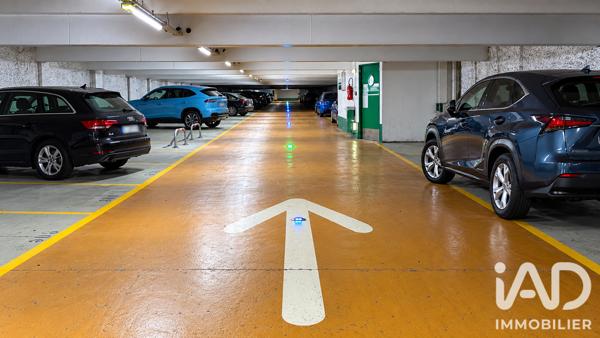Parking à vendre 12 m² Paris 8