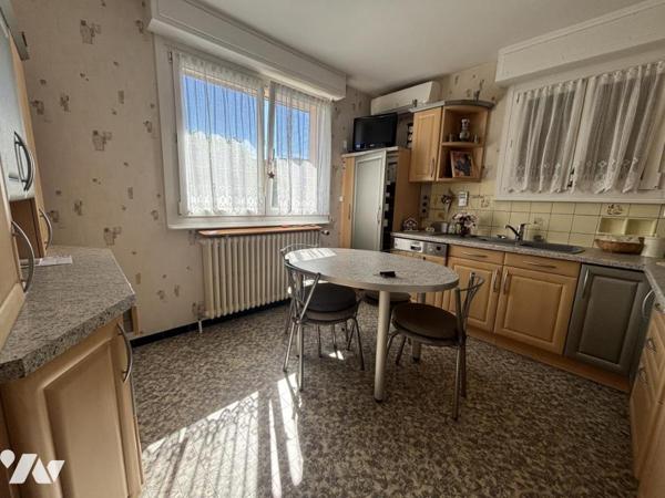MAISON SUR SOUS-SOL A BART