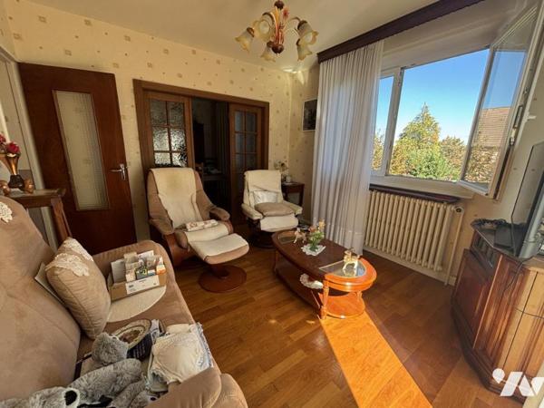 MAISON SUR SOUS-SOL A BART
