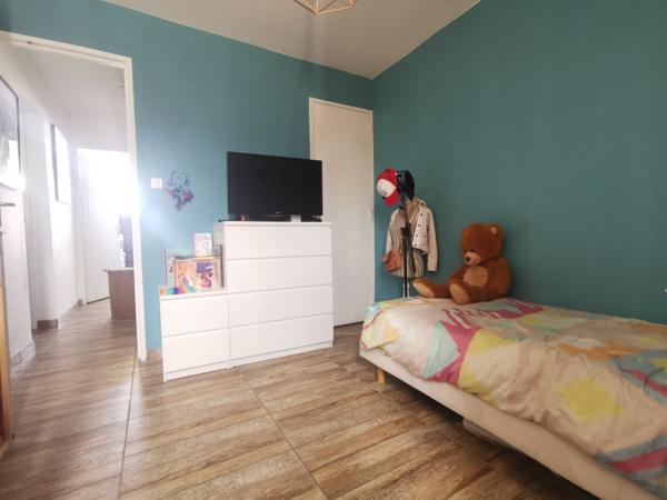 Très bel appartement de type 4 avec box - 9ème arrondissement