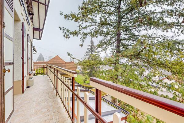 Demeure de charme, 6 pièce(s), 257 m2 à ESBLY