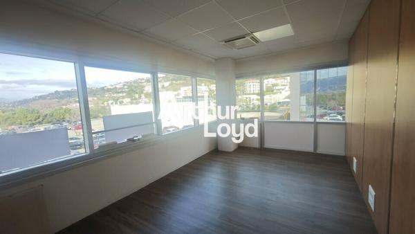BUREAUX A LOUER DE 258M² NICE LA PLAINE