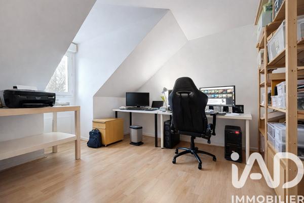 Appartement à vendre 4 pièces 83 m² Mandres-les-Roses