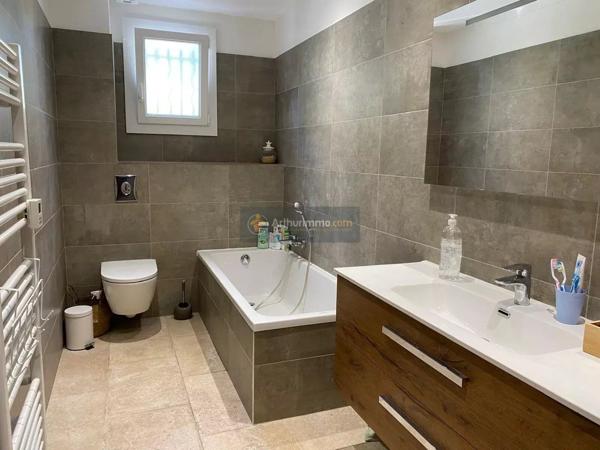 Location Maison 5 pièces 120 m2 à Fréjus