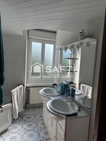 Maison avec 4 chambres