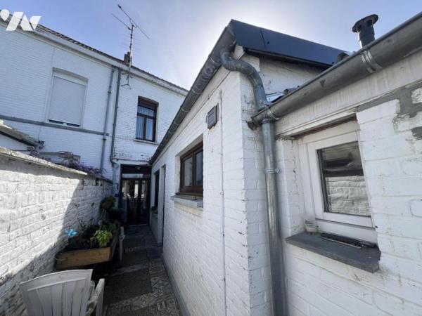 CENTRE-VILLE 1930 SEMI-MITOYENNE