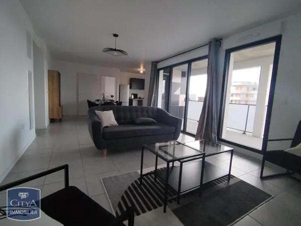 Appartement à louer 4 pièces 85.74m² Bordeaux (33300)