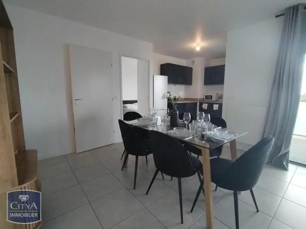Appartement à louer 4 pièces 85.74m² Bordeaux (33300)
