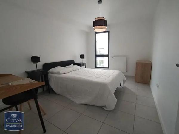 Appartement à louer 4 pièces 85.74m² Bordeaux (33300)