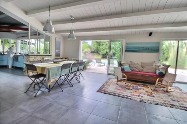 Maison familiale avec piscine chauffée – Proximité plage