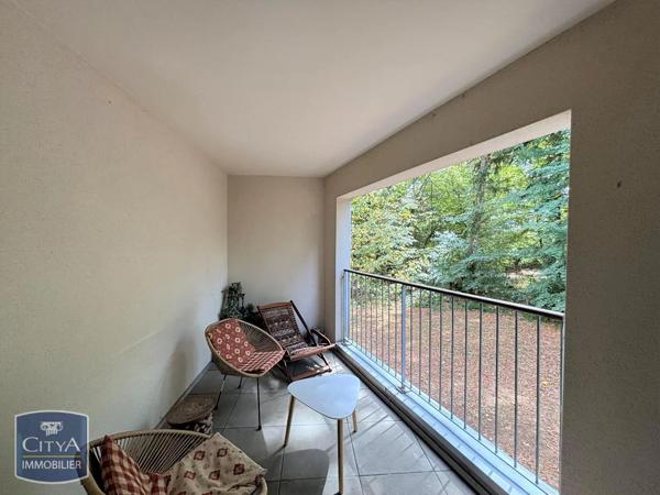 Appartement à louer 3 pièces 64.77m² Besançon (25000)