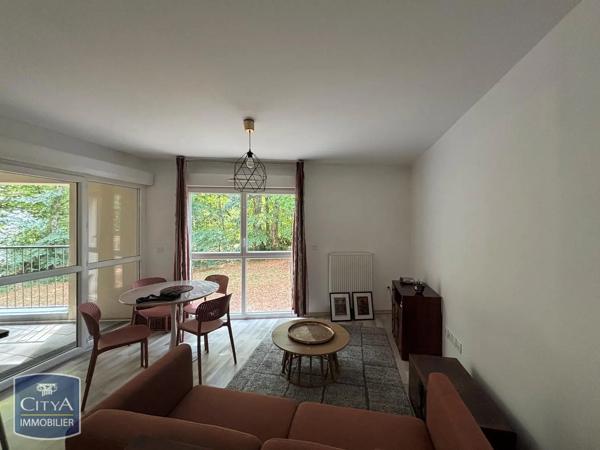 Appartement à louer 3 pièces 64.77m² Besançon (25000)