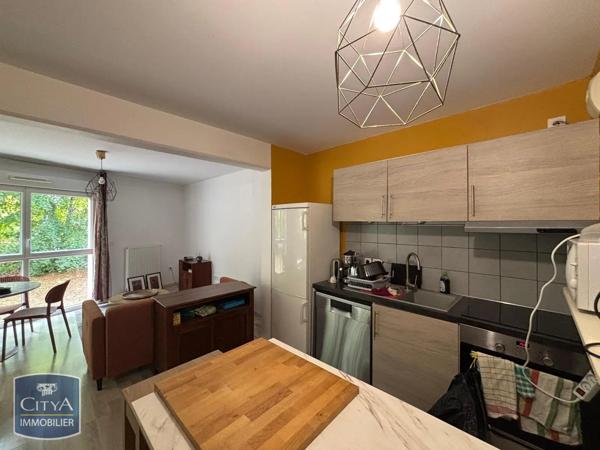 Appartement à louer 3 pièces 64.77m² Besançon (25000)